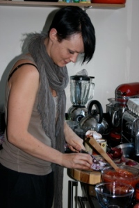 Aunty Amy cooking dinner.